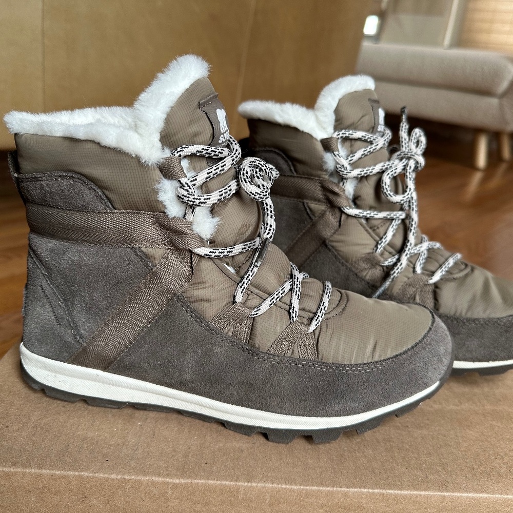 Sorel Womens Size 7 Whitney Waterproof Faux Fur-Lined Brown Snow Boots